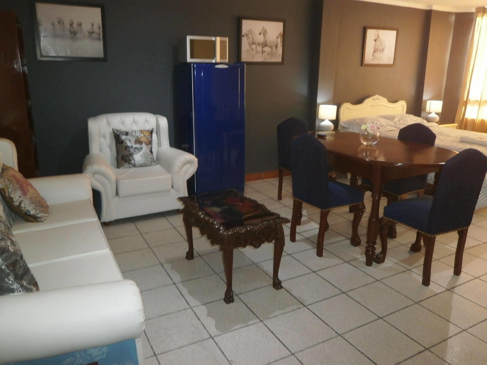 Strenua Santa Maria Suites Trujillo Exteriér fotografie